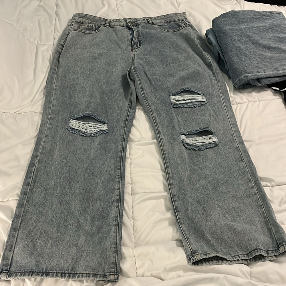 NWOT CURVE XXL wide leg ripped jeans RARE FIND